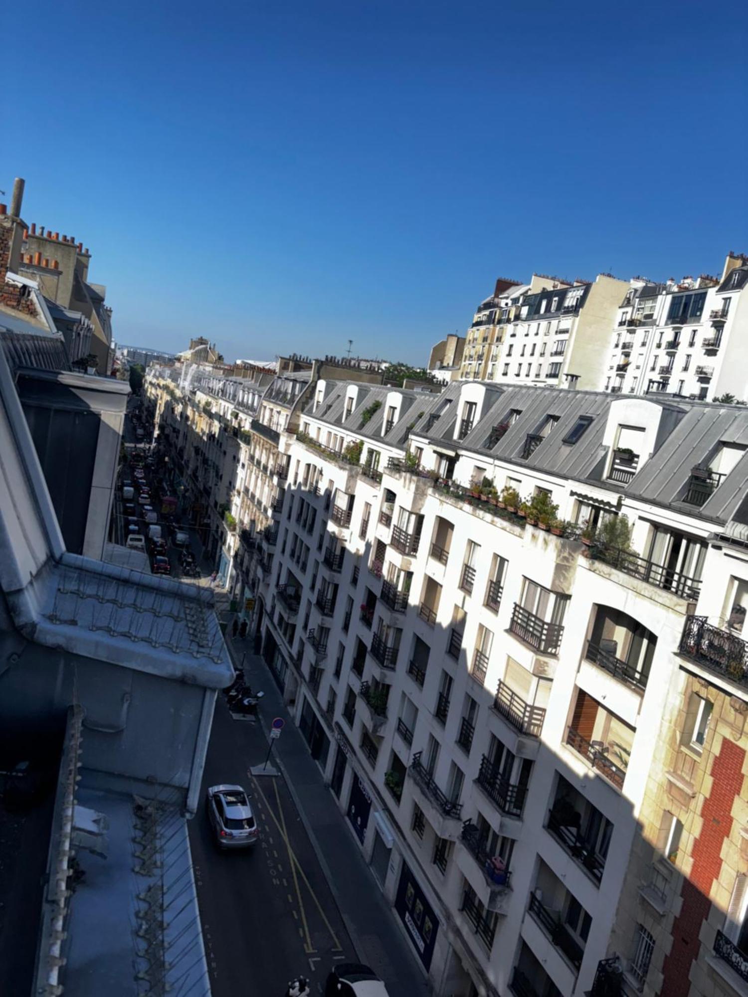 Love Wins Montmartre Paris Dış mekan fotoğraf